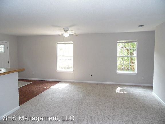 2nd image of 725 W Georgia St