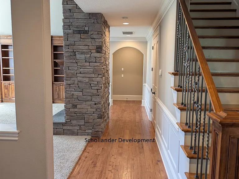622 Oak Meadow Dr — Photo 16