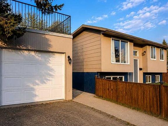 2nd image of 4004 W 14th Ave SE