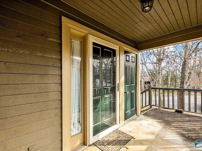 2080 Woodlawn Dr SW #2080 — Photo 2