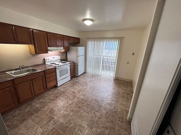 4th image of 2311 Regent Way #2315