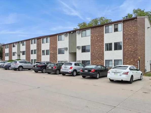914 Benton Dr APT 22, Iowa City, IA 52246