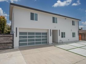 1004 Jurymast Dr, Oxnard, CA