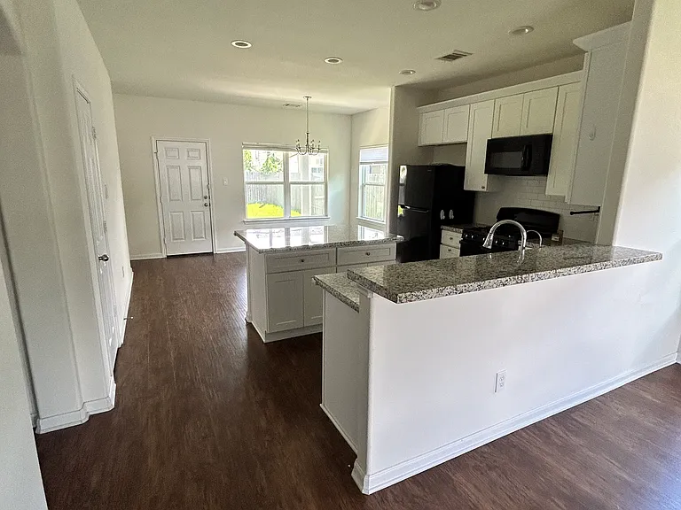 507 Rouse St — Photo 5