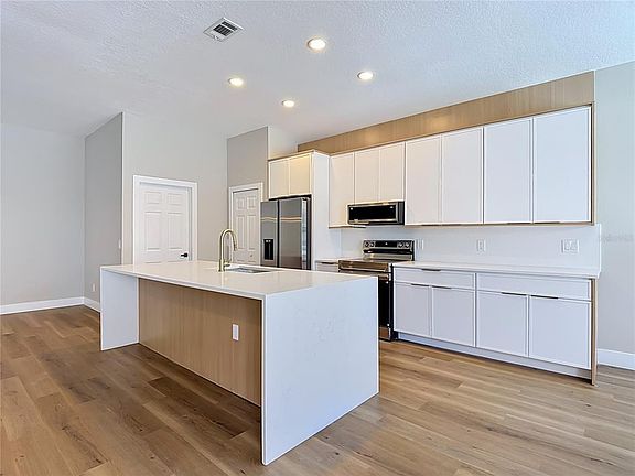 3rd image of 5013 Terra Vista Way