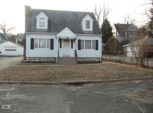 22 Cliff Street Ext, Shelton, CT 06484