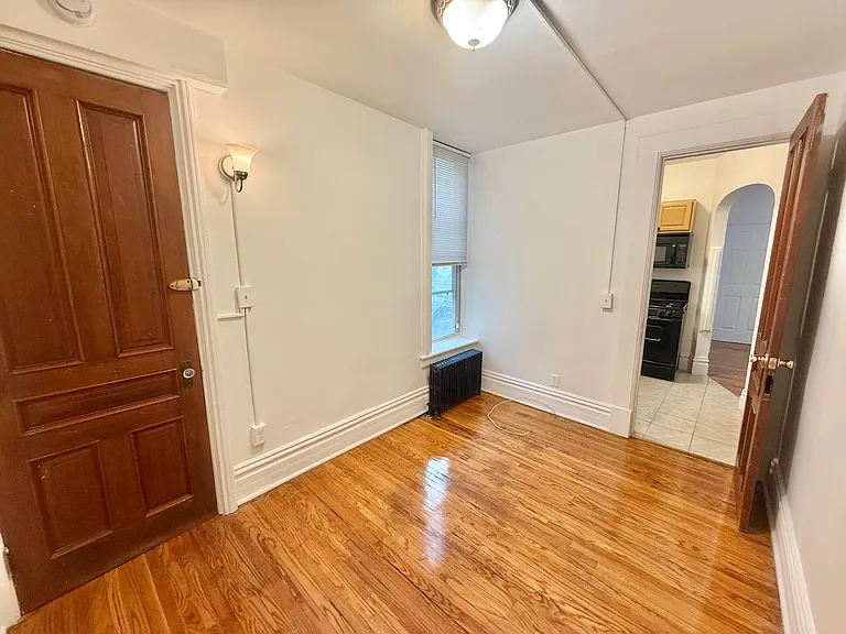 143 2nd Ave #1F — Photo 8