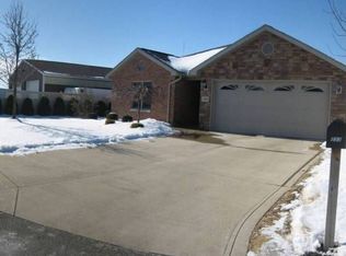 Oakmont Dr, Dover, OH 44622