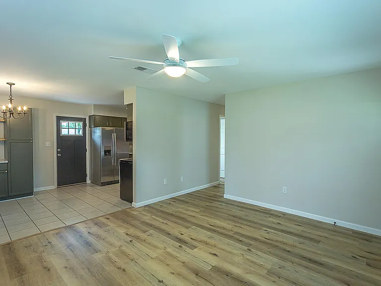 33 Dogwood Dr — Photo 8