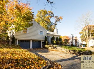 50 Crown Ridge Rd, Wellesley, MA 02482
