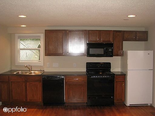 5th image of 2839 Shoal Crest Ave