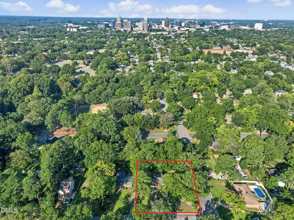300 Sherrybrook Dr, Raleigh, NC 27610