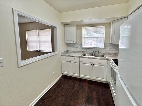 4th image of 4455 38TH TERRACE N #B12