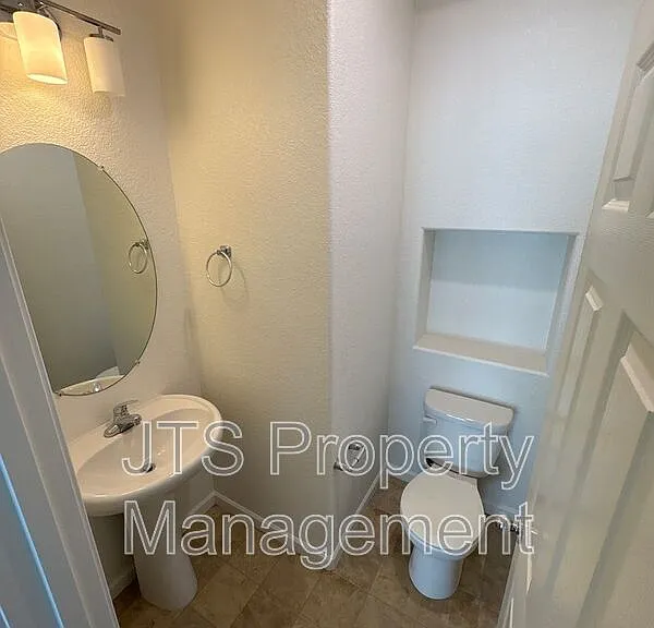 451 Ashwick Loop — Photo 7