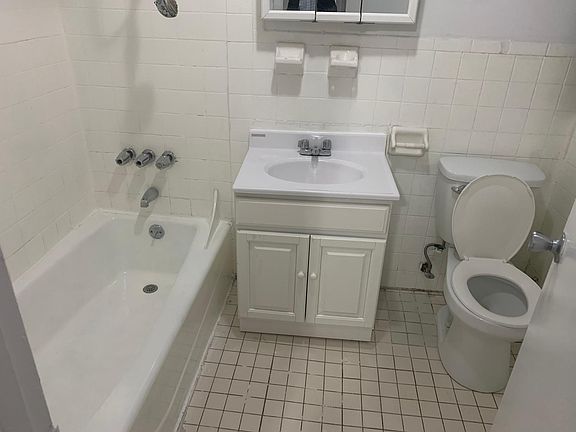 5th image of 85 Bruce Ave #2
