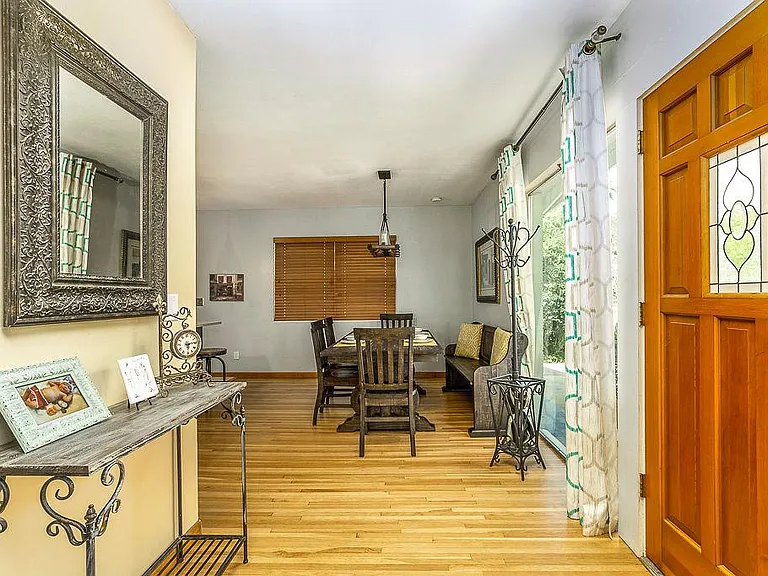 11 S University Cir — Photo 9
