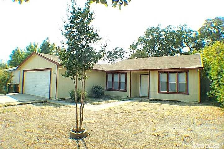 1st image of 5881 Pikes Peak Way