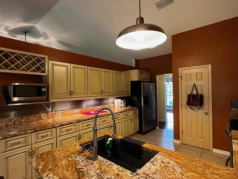 126 Destrehan Rd — Photo 3