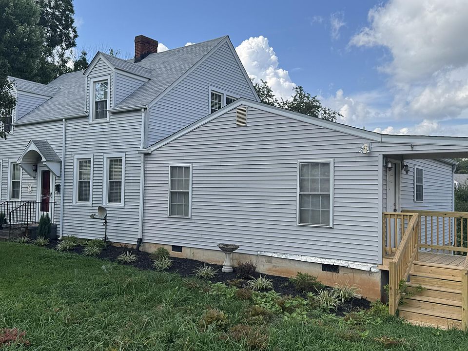 1st image of 3323 Greenland Ave NW