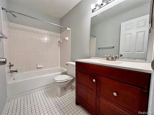 42521 Lilley Pointe Dr — Photo 3