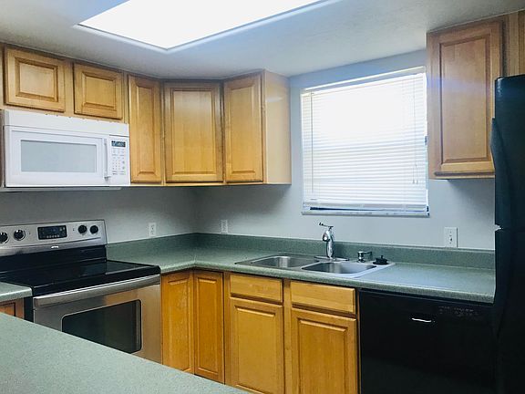 2nd image of 3029 Sea Gate Cir #0