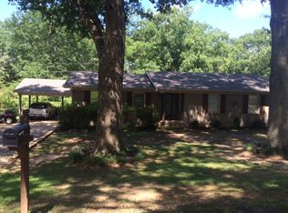 1909 Daniel Dr, Corinth, MS 38834