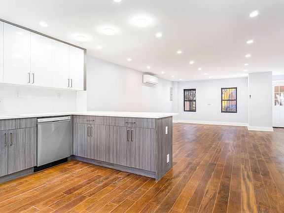 5th image of 49 Albany Ave #1
