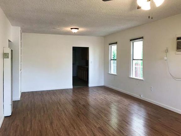3rd image of 3900 7th Ave