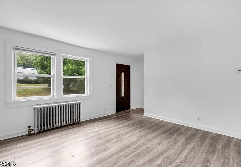 106 Mountain Ave — Photo 3