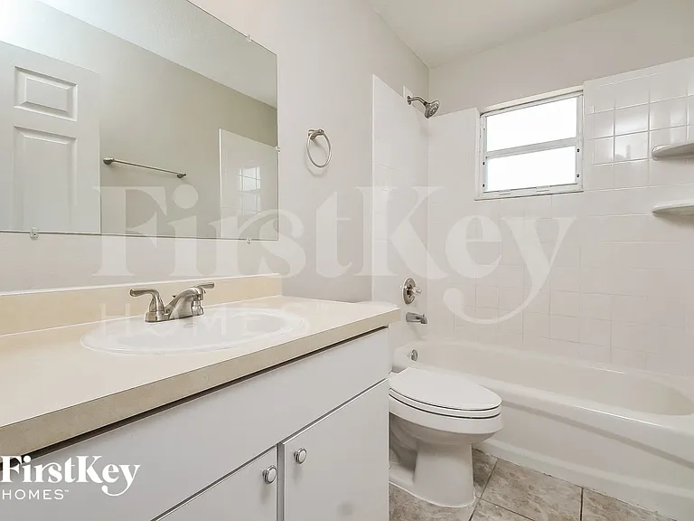6511 Fox Crest Ln — Photo 14