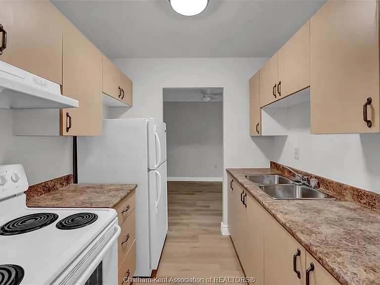 130 Park Ave E #408 — Photo 5
