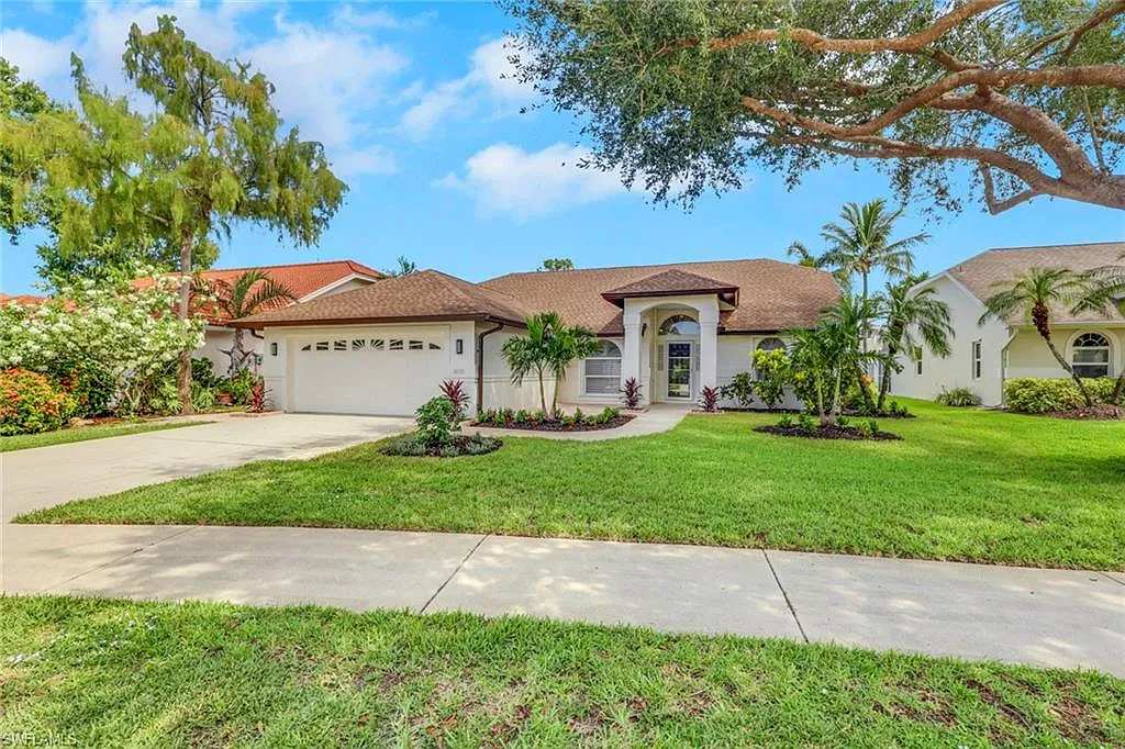 4 bed, 2.0 bath, 2000 sqft, $3,900 — Photo 1