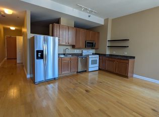 8 W Monroe St APT 1206, Chicago, IL 60603