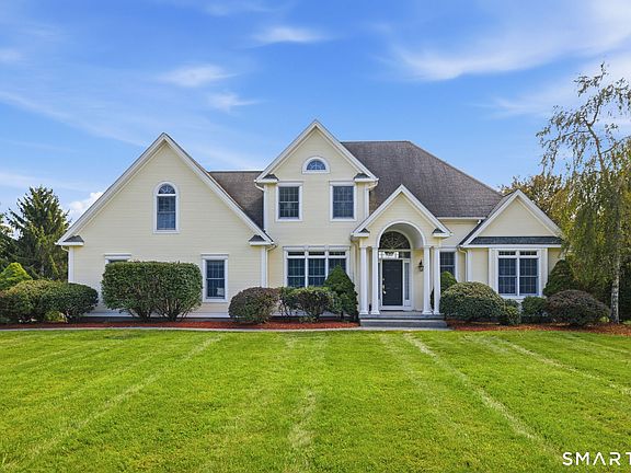 3rd image of 29 Halladay Avenue West