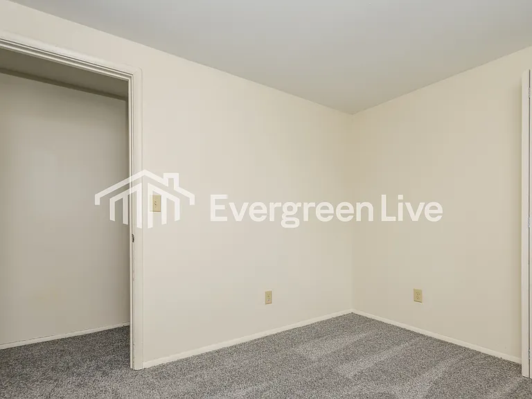 7131 Kismet Pl — Photo 11
