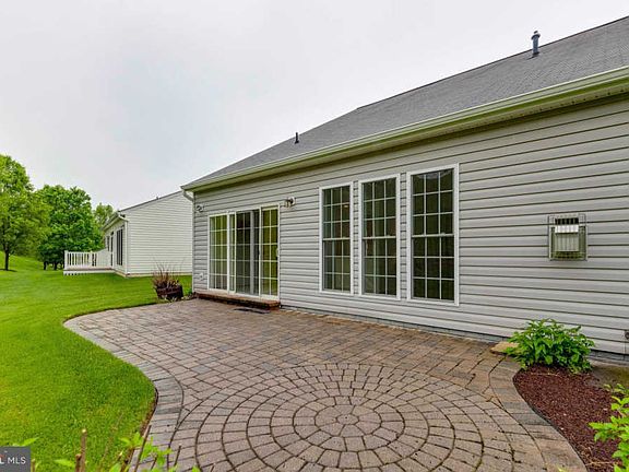 3rd image of 414 High Earls Rd