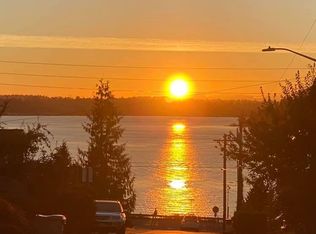 1207 N 36th St, Renton, WA 98056