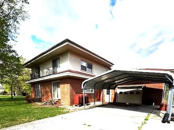 691 Alleghany Ave, Clifton Forge, VA 24422