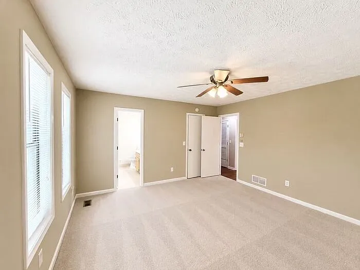384 McKees Rock Ln — Photo 11