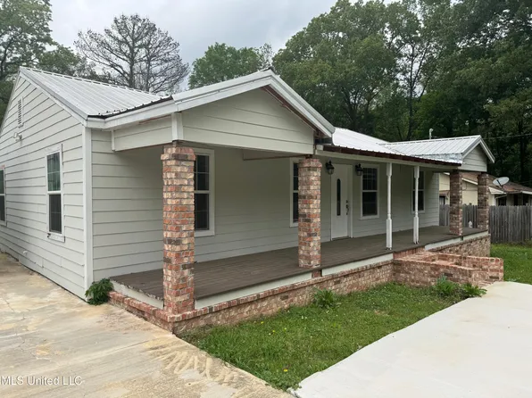 3969 Boozier Dr, Jackson, MS 39212