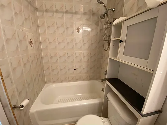 Rented by Premier Metro Realty Corp | media 9