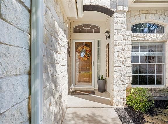3rd image of 10817 Pall Mall Dr