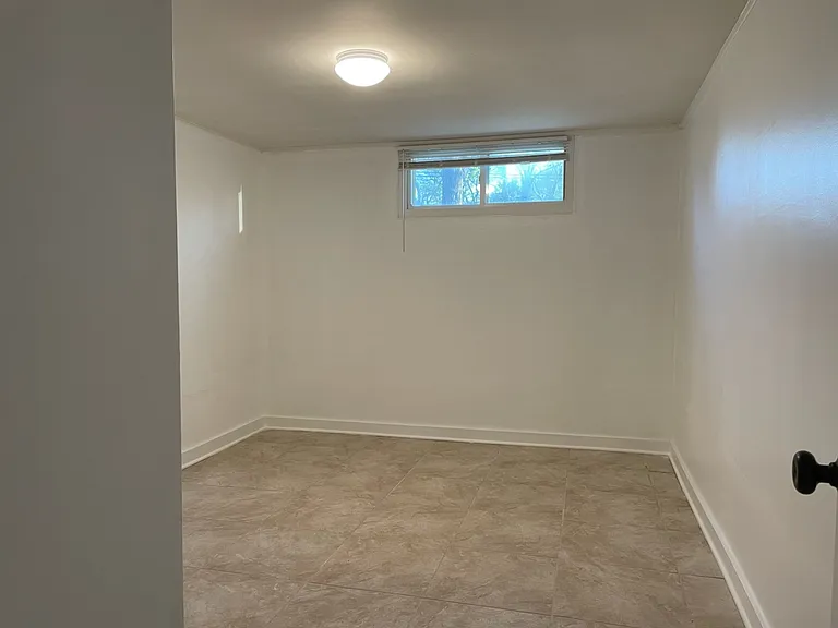 923 Neelys Bend Rd #B — Photo 3