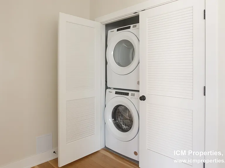 3338 N Sheffield Ave #2 — Photo 5