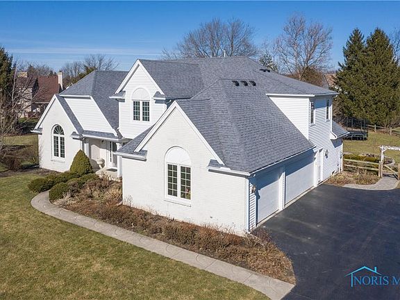 2nd image of 1942 Tecumseh Ct