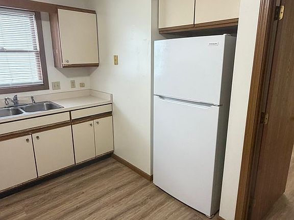 4th image of 801 Antler Dr APT A