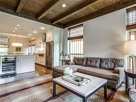 4th image of 3613 Asbury St