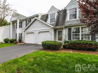 234 Glastonbury Ln, Somerset, NJ 08873