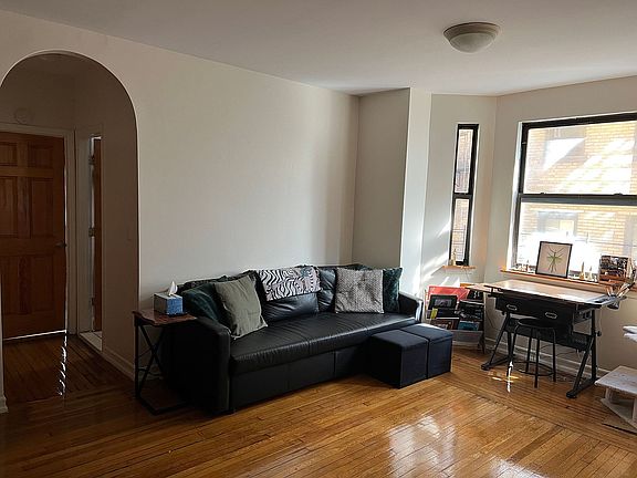 4th image of 715 W 172nd St APT 26