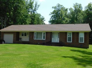 1010 Charles St, Windsor, NC 27983